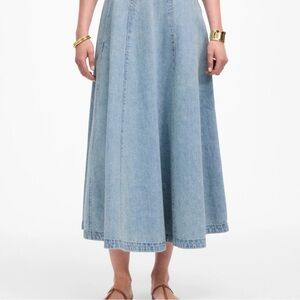 Madewell Light Blue Midi Denim Skirt with pockets size 25